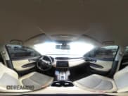 ✅ 2018 Honda Clarity • VIN: JHMZC5F15JC019394 • Lot: 43261290. Wystawiony na IAAI z przebiegiem 168 775 mil. Bezpłatny archiwum sprzedaży aukcyjnych z USA i szczegółowy raport historii pojazdu na DreamBid. Zdjęcie 19.