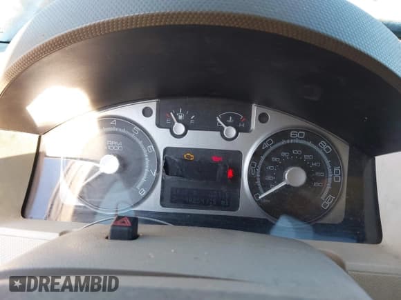 ✅ 2008 Mercury Mariner • VIN: 4M2CU81Z38KJ48022 • Lot: 43298855. Wystawiony na IAAI z przebiegiem 192 541 mil. Bezpłatny archiwum sprzedaży aukcyjnych z USA i szczegółowy raport historii pojazdu na DreamBid. Zdjęcie 7.