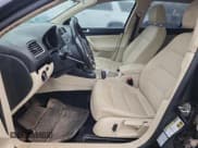 ✅ 2014 Volkswagen Jetta TDI w/Sunroof • VIN: 3VWPL7AJ1EM608519 • Lot: 90422805. Wystawiony na Copart z przebiegiem 222 933 mil. Bezpłatny archiwum sprzedaży aukcyjnych z USA i szczegółowy raport historii pojazdu na DreamBid. Zdjęcie 7.