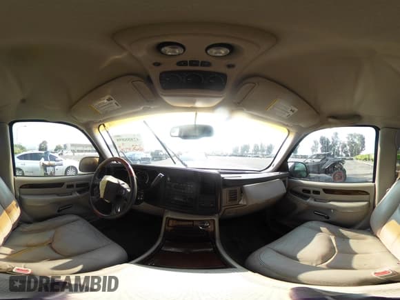 ✅ 2003 Cadillac Escalade • VIN: 1GYEC63T33R300888 • Lot: 42888898. Listed on IAAI with 264,605 mi. Free auction sales archive from the USA and detailed vehicle history report at DreamBid. Image 19.