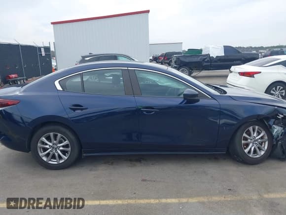 ✅ 2019 Mazda 3 • VIN: 3MZBPABL9KM113685 • Lot: 41791445. Listed on IAAI with 83,016 mi. Free auction sales archive from the USA and detailed vehicle history report at DreamBid. Image 13.