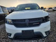 ✅ 2019 Dodge Journey SE • VIN: 3C4PDCBB0KT856553 • Lot: 87046405. Wystawiony na Copart z przebiegiem 93 217 mil. Bezpłatny archiwum sprzedaży aukcyjnych z USA i szczegółowy raport historii pojazdu na DreamBid. Zdjęcie 5.