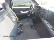 ✅ 1997 Chevrolet S-10 • VIN: 1GCCS14X2V8192082 • Лот: 42674518. Опубликован ранее на IAAI с пробегом 400 945 миль. Бесплатный доступ к архиву аукционных продаж из США и подробный отчёт об истории автомобиля на DreamBid. Изображение 8.