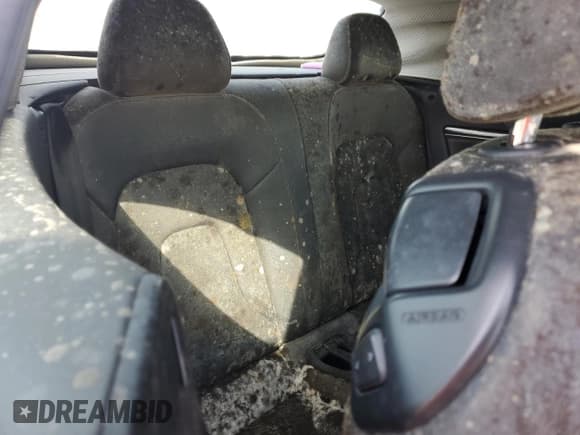 ✅ 2011 Audi A5 Premium Plus • VIN: WAULFAFH8BN010535 • Lot: 73771514. Wystawiony na Copart z przebiegiem Nie podano. Bezpłatny archiwum sprzedaży aukcyjnych z USA i szczegółowy raport historii pojazdu na DreamBid. Zdjęcie 10.