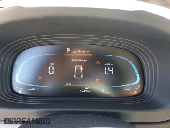 ✅ 2023 Hyundai Venue SEL • VIN: KMHRC8A34PU250667 • Lot: 46881195. Listed on Copart with 22,415 mi. Free auction sales archive from the USA and detailed vehicle history report at DreamBid. Image 9.