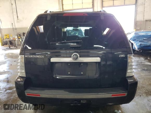 ✅ 2008 Mercury Mountaineer • VIN: 4M2EU47E18UJ12095 • Lot: 87743915. Wystawiony na Copart z przebiegiem 96 386 mil. Bezpłatny archiwum sprzedaży aukcyjnych z USA i szczegółowy raport historii pojazdu na DreamBid. Zdjęcie 6.