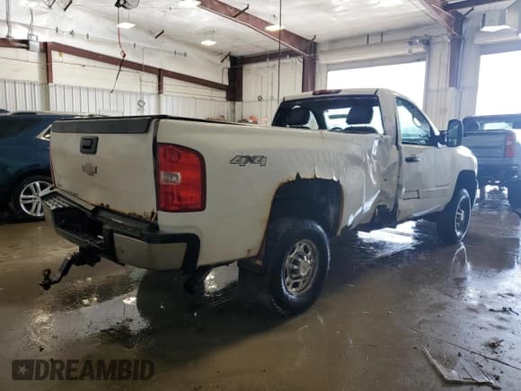 ✅ 2007 Chevrolet Silverado 2500HD Work Truck • VIN: 1GCHK24K67E534766 • Lot: 46527235. Wystawiony na Copart z przebiegiem 138 123 mil. Bezpłatny archiwum sprzedaży aukcyjnych z USA i szczegółowy raport historii pojazdu na DreamBid. Zdjęcie 3.