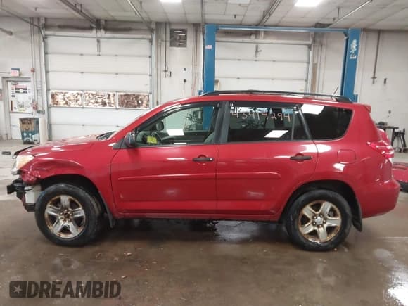 ✅ 2010 Toyota RAV4 • VIN: JTMBF4DV1AD031711 • Лот: 43414294. Опубликован ранее на IAAI с пробегом 136 376 миль. Бесплатный доступ к архиву аукционных продаж из США и подробный отчёт об истории автомобиля на DreamBid. Изображение 15.