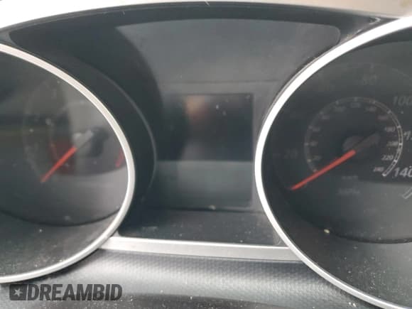 ✅ 2012 Mitsubishi Outlander SE • VIN: JA4JT3AW8CU030385 • Lot: 70410075. Wystawiony na Copart z przebiegiem Nie podano. Bezpłatny archiwum sprzedaży aukcyjnych z USA i szczegółowy raport historii pojazdu na DreamBid. Zdjęcie 9.