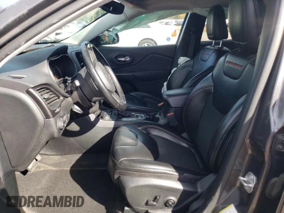 ✅ 2020 Jeep Cherokee Trailhawk • VIN: 1C4PJMBX3LD523040 • Lot: 91228075. Listed on Copart with 108,598 mi. Free auction sales archive from the USA and detailed vehicle history report at DreamBid. Image 7.