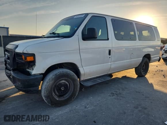 ✅ 2009 Ford Econoline Passenger XL • VIN: 1FBSS31L19DA37386 • Lot: 92291455. Wystawiony na Copart z przebiegiem 234 020 mil. Bezpłatny archiwum sprzedaży aukcyjnych z USA i szczegółowy raport historii pojazdu na DreamBid. Zdjęcie 1.
