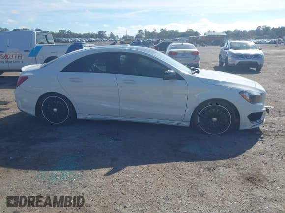 ✅ 2016 Mercedes-Benz CLA 250 • VIN: WDDSJ4EB1GN384459 • Lot: 43846071. Wystawiony na IAAI z przebiegiem 62 436 mil. Bezpłatny archiwum sprzedaży aukcyjnych z USA i szczegółowy raport historii pojazdu na DreamBid. Zdjęcie 13.