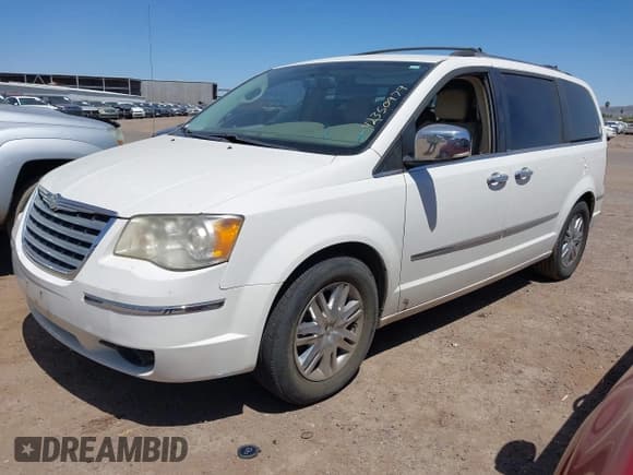 ✅ 2010 Chrysler Town & Country Limited • VIN: 2A4RR7DX5AR321935 • Lot: 42350979. Wystawiony na IAAI z przebiegiem 109 607 mil. Bezpłatny archiwum sprzedaży aukcyjnych z USA i szczegółowy raport historii pojazdu na DreamBid. Zdjęcie 2.