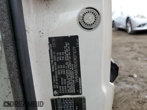 ✅ 1988 BMW 3 Series • VIN: WBABB1304J8271079 • Lot: 87092254. Listed on Copart with 119,119 mi. Free auction sales archive from the USA and detailed vehicle history report at DreamBid. Image 12.