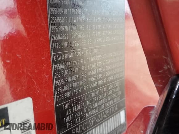 ✅ 2018 Jaguar F-Pace 20d R-Sport • VIN: SADCL2FN2JA251704 • Lot: 64323555. Listed on Copart with 26,379 mi. Free auction sales archive from the USA and detailed vehicle history report at DreamBid. Image 12.