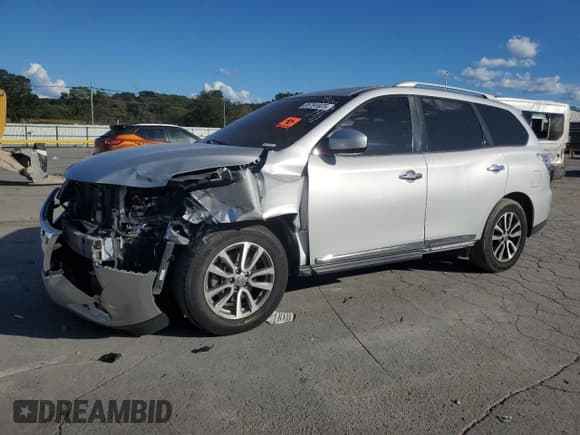 ✅ 2013 Nissan Pathfinder SL • VIN: 5N1AR2MN1DC610114 • Lot: 81791825. Listed on Copart with 175,014 mi. Free auction sales archive from the USA and detailed vehicle history report at DreamBid. Image 1.