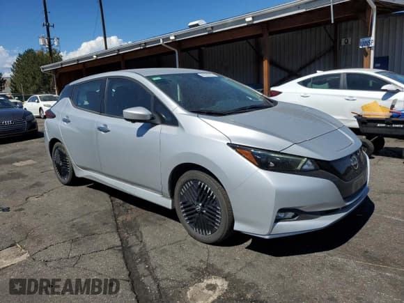 ✅ 2025 Nissan LEAF SV Plus • VIN: 1N4CZ1CV9SC562941 • Lot: 80182205. Wystawiony na Copart z przebiegiem 10 445 mil. Bezpłatny archiwum sprzedaży aukcyjnych z USA i szczegółowy raport historii pojazdu na DreamBid. Zdjęcie 4.