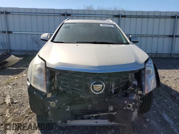 ✅ 2013 Cadillac SRX Luxury Collection • VIN: 3GYFNCE38DS652437 • Лот: 86693995. Опубликован ранее на Copart с пробегом 131 589 миль. Бесплатный доступ к архиву аукционных продаж из США и подробный отчёт об истории автомобиля на DreamBid. Изображение 5.
