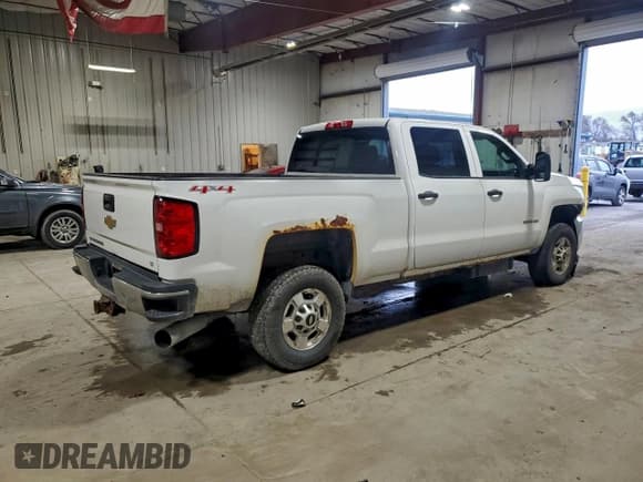 ✅ 2015 Chevrolet Silverado 2500HD LT • VIN: 1GC1KVE84FF184116 • Lot: 93963425. Listed on Copart with 215,459 mi. Free auction sales archive from the USA and detailed vehicle history report at DreamBid. Image 3.
