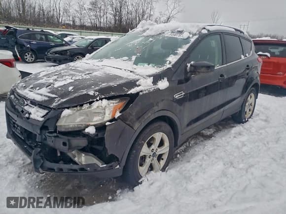 ✅ 2016 Ford Escape SE • VIN: 1FMCU9G91GUA02168 • Lot: 94907635. Wystawiony na Copart z przebiegiem 151 050 mil. Bezpłatny archiwum sprzedaży aukcyjnych z USA i szczegółowy raport historii pojazdu na DreamBid. Zdjęcie 1.