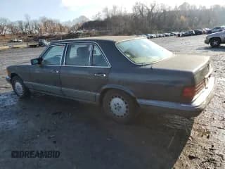 ✅ 1990 Mercedes-Benz 420 SEL • VIN: WDBCA35E3LA545297 • Lot: 82408304. Listed on Copart with 199,708 mi. Free auction sales archive from the USA and detailed vehicle history report at DreamBid. Image 2.