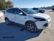 ✅ 2014 Ford Escape SE • VIN: 1FMCU9G98EUE05979 • Лот: 82767515. Опубликован ранее на Copart с пробегом 140 621 миль. Бесплатный доступ к архиву аукционных продаж из США и подробный отчёт об истории автомобиля на DreamBid. Изображение 4.