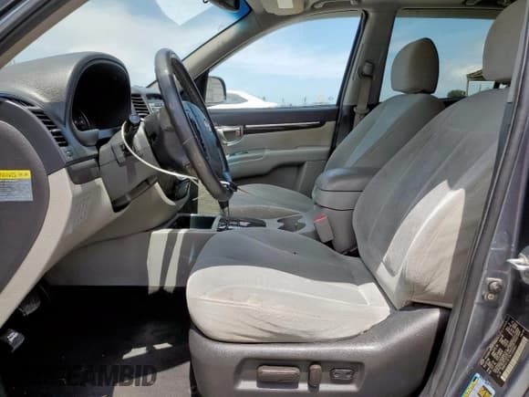 ✅ 2009 Hyundai Santa Fe SE • VIN: 5NMSH13E79H329984 • Lot: 60448555. Listed on Copart with 190,273 mi. Free auction sales archive from the USA and detailed vehicle history report at DreamBid. Image 7.