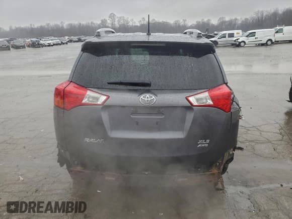 ✅ 2013 Toyota RAV4 XLE • VIN: JTMRFREV3DD027660 • Лот: 94106295. Опубликован ранее на Copart с пробегом 145 943 миль. Бесплатный доступ к архиву аукционных продаж из США и подробный отчёт об истории автомобиля на DreamBid. Изображение 6.