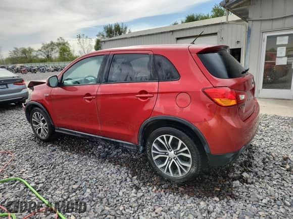 2016 Mitsubishi Outlander ES with VIN JA4AP3AUXGZ065196, listed as a Copart auction lot 84799705 with 113,780 mi miles and Salvage title. Bid and sale history available at DreamBid. Image 2.
