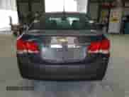 2011 Chevrolet Cruze LS z VIN 1G1PC5SH2B7185726, wystawiony jako Copart lot #71673065 z przebiegiem 229 657 mil mil oraz Szkoda całkowita • Salvage title. Historia ofert i sprzedaży dostępna na DreamBid. Obrazek 6.