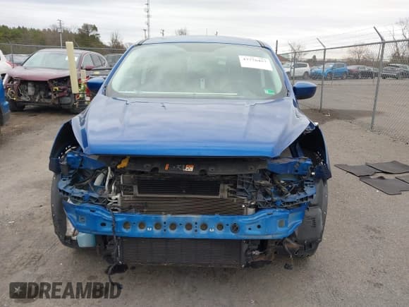 ✅ 2017 Ford Escape SE • VIN: 1FMCU0GD5HUA58227 • Lot: 43776457. Listed on IAAI with 104,921 mi. Free auction sales archive from the USA and detailed vehicle history report at DreamBid. Image 13.