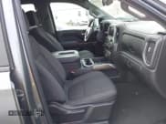 ✅ 2021 Chevrolet Silverado 1500 RST • VIN: 3GCUYEET9MG373386 • Lot: 41974575. Wystawiony na IAAI z przebiegiem 78 861 mil. Bezpłatny archiwum sprzedaży aukcyjnych z USA i szczegółowy raport historii pojazdu na DreamBid. Zdjęcie 5.