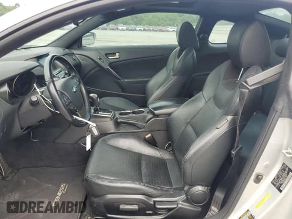 ✅ 2015 Hyundai Genesis Coupe 3.8L Base • VIN: KMHHU6KJ8FU126376 • Lot: 57450895. Listed on Copart with 67,739 mi. Free auction sales archive from the USA and detailed vehicle history report at DreamBid. Image 7.