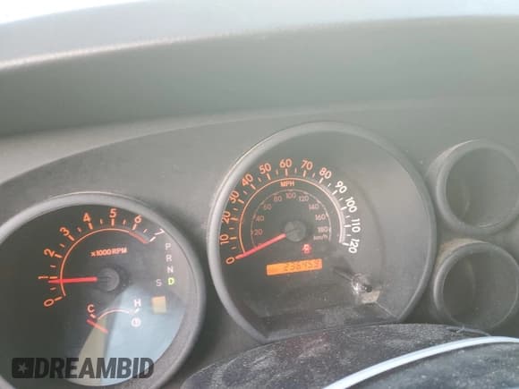 ✅ 2012 Toyota Tundra SR • VIN: 5TFTY5F12CX007451 • Lot: 85723164. Listed on Copart with 236,459 mi. Free auction sales archive from the USA and detailed vehicle history report at DreamBid. Image 9.