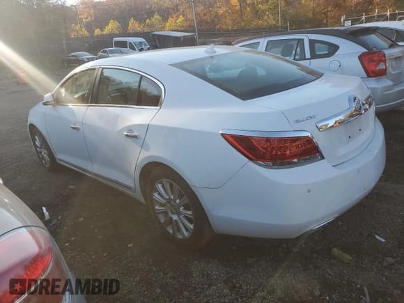 ✅ 2013 Buick LaCrosse Premium 1 • VIN: 1G4GF5E32DF272156 • Lot: 90844385. Listed on Copart with 343,233 mi. Free auction sales archive from the USA and detailed vehicle history report at DreamBid. Image 2.