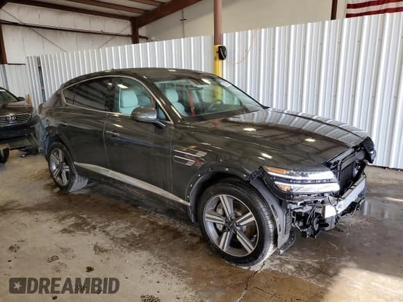 ✅ 2025 Genesis GV80 Coupe 3.5T • VIN: KMUJAESC5SU263535 • Lot: 91394605. Listed on Copart with 8,905 mi. Free auction sales archive from the USA and detailed vehicle history report at DreamBid. Image 4.