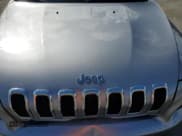 ✅ 2018 Jeep Cherokee Latitude • VIN: 1C4PJLCXXJD533604 • Lot: 84954615. Wystawiony na Copart z przebiegiem 94 579 mil. Bezpłatny archiwum sprzedaży aukcyjnych z USA i szczegółowy raport historii pojazdu na DreamBid. Zdjęcie 11.