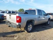 ✅ 2011 Chevrolet Silverado 1500 LT • VIN: 3GCPCSE04BG247689 • Lot: 43280628. Listed on IAAI with 170,771 mi. Free auction sales archive from the USA and detailed vehicle history report at DreamBid. Image 4.