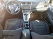 ✅ 2014 Nissan Sentra S • VIN: 3N1AB7AP1EY225627 • Lot: 92241395. Wystawiony na Copart z przebiegiem Nie podano. Bezpłatny archiwum sprzedaży aukcyjnych z USA i szczegółowy raport historii pojazdu na DreamBid. Zdjęcie 8.