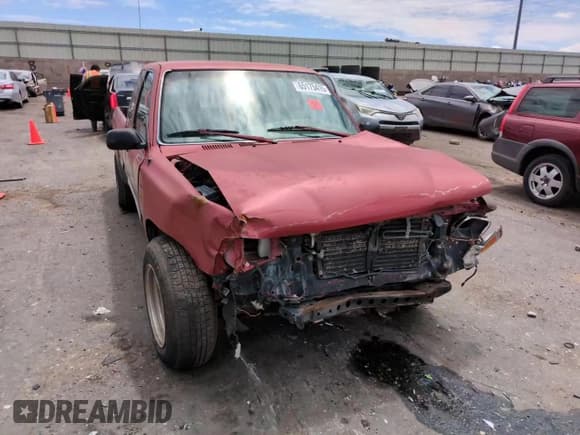 ✅ 1993 Toyota Pickup DLX • VIN: JT4RN93P9P5071703 • Lot: 65175415. Listed on Copart with 213,485 mi. Free auction sales archive from the USA and detailed vehicle history report at DreamBid. Image 13.