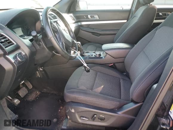 ✅ 2016 Ford Explorer XLT • VIN: 1FM5K8D86GGC70605 • Lot: 80029755. Wystawiony na Copart z przebiegiem 164 965 mil. Bezpłatny archiwum sprzedaży aukcyjnych z USA i szczegółowy raport historii pojazdu na DreamBid. Zdjęcie 7.