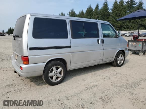 ✅ 2001 Volkswagen EuroVan GLS • VIN: WV2KB47081H105888 • Lot: 67493255. Listed on Copart with 115,643 mi. Free auction sales archive from the USA and detailed vehicle history report at DreamBid. Image 3.