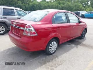 ✅ 2010 Chevrolet Aveo 1LT • VIN: KL1TD5DE9AB119215 • Lot: 43130721. Wystawiony na IAAI z przebiegiem 157 438 mil. Bezpłatny archiwum sprzedaży aukcyjnych z USA i szczegółowy raport historii pojazdu na DreamBid. Zdjęcie 4.
