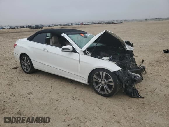 ✅ 2014 Mercedes-Benz E 350 • VIN: WDDKK5KF1EF231565 • Lot: 43039235. Listed on Copart with Not provided. Free auction sales archive from the USA and detailed vehicle history report at DreamBid. Image 4.