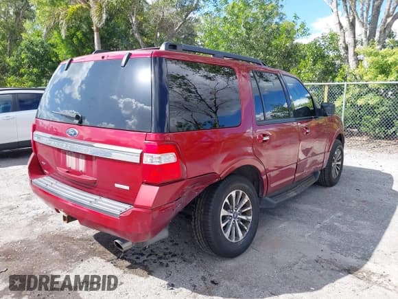 ✅ 2017 Ford Expedition XLT • VIN: 1FMJU1HTXHEA59547 • Lot: 43471692. Listed on IAAI with 190,095 mi. Free auction sales archive from the USA and detailed vehicle history report at DreamBid. Image 4.