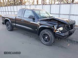 2002 Dodge Dakota SLT с VIN 1B7GL42X92S524987, выставлен на аукционе IAAI как лот 41116288 с пробегом 221 640 миль миль и . История ставок и продаж доступна на DreamBid. Изображение 1.