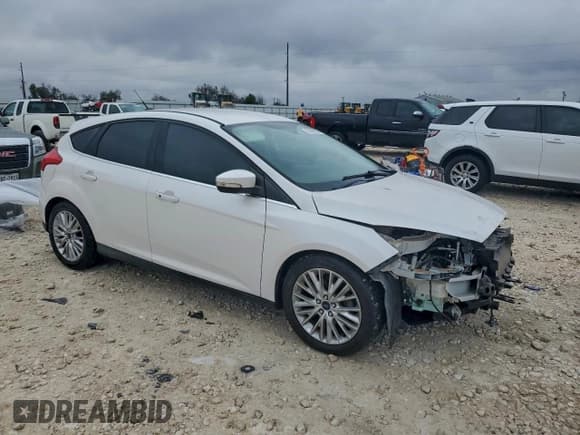 ✅ 2016 Ford Focus Titanium • VIN: 1FADP3N25GL326030 • Lot: 93662905. Wystawiony na Copart z przebiegiem 44 123 mil. Bezpłatny archiwum sprzedaży aukcyjnych z USA i szczegółowy raport historii pojazdu na DreamBid. Zdjęcie 4.