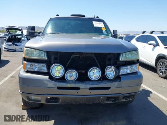✅ 2007 Chevrolet Silverado 2500HD LT1 • VIN: 1GCHK23D87F175207 • Lot: 42004137. Listed on IAAI with 319,183 mi. Free auction sales archive from the USA and detailed vehicle history report at DreamBid. Image 12.