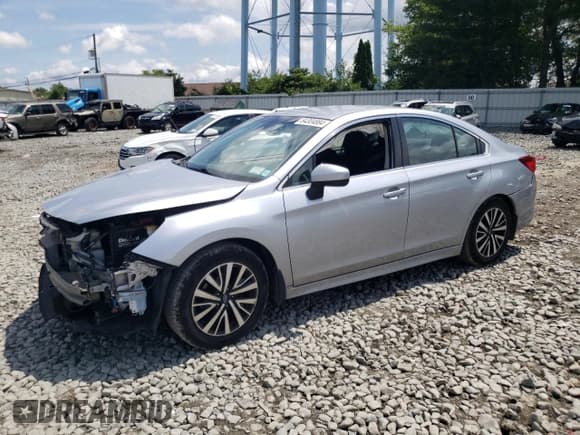 ✅ 2019 Subaru Legacy Premium • VIN: 4S3BNAF63K3040165 • Лот: 64304884. Опубликован ранее на Copart с пробегом 41 397 миль. Бесплатный доступ к архиву аукционных продаж из США и подробный отчёт об истории автомобиля на DreamBid. Изображение 1.