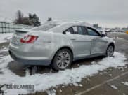 ✅ 2010 Ford Taurus Limited • VIN: 1FAHP2FW4AG122252 • Лот: 94978985. Опубликован ранее на Copart с пробегом 195 092 миль. Бесплатный доступ к архиву аукционных продаж из США и подробный отчёт об истории автомобиля на DreamBid. Изображение 3.
